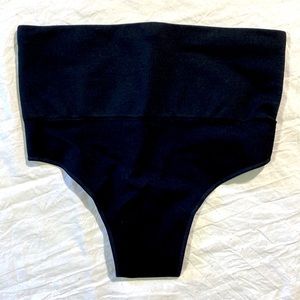 YITTY High waisted thong M/L